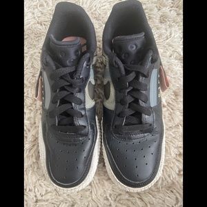 Nike Air Force 1 Low Drop Type Pink Tint- in good condition. Size 3.5 kids.